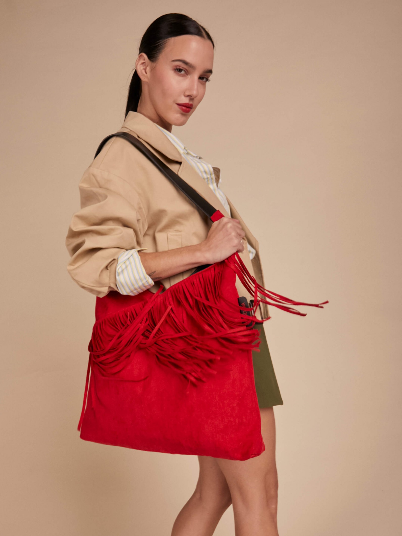 Shopping Bag Helena Con Flecos Rojo Oscuro