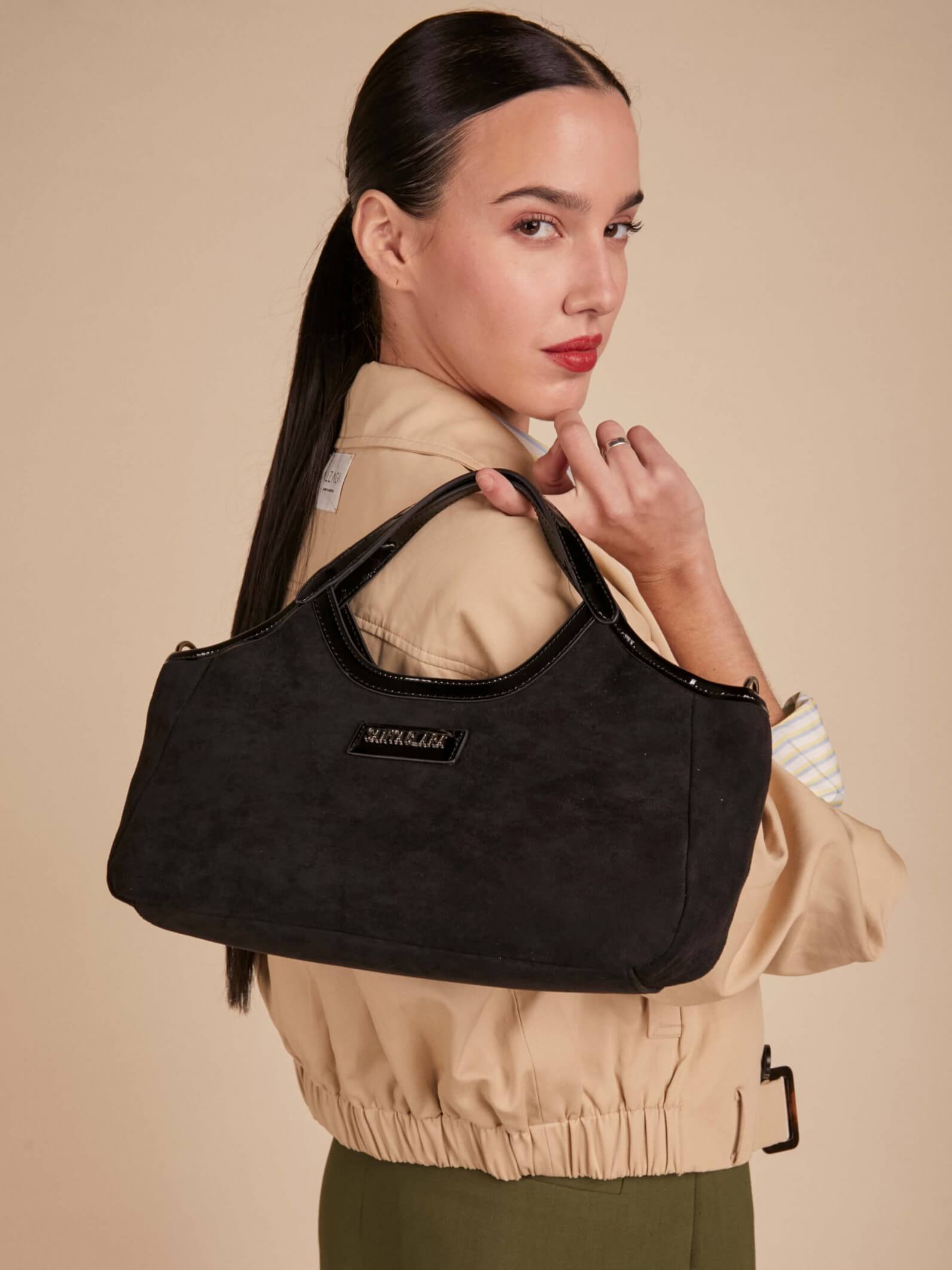 Bandolera Justina Negro Efecto Gamuza