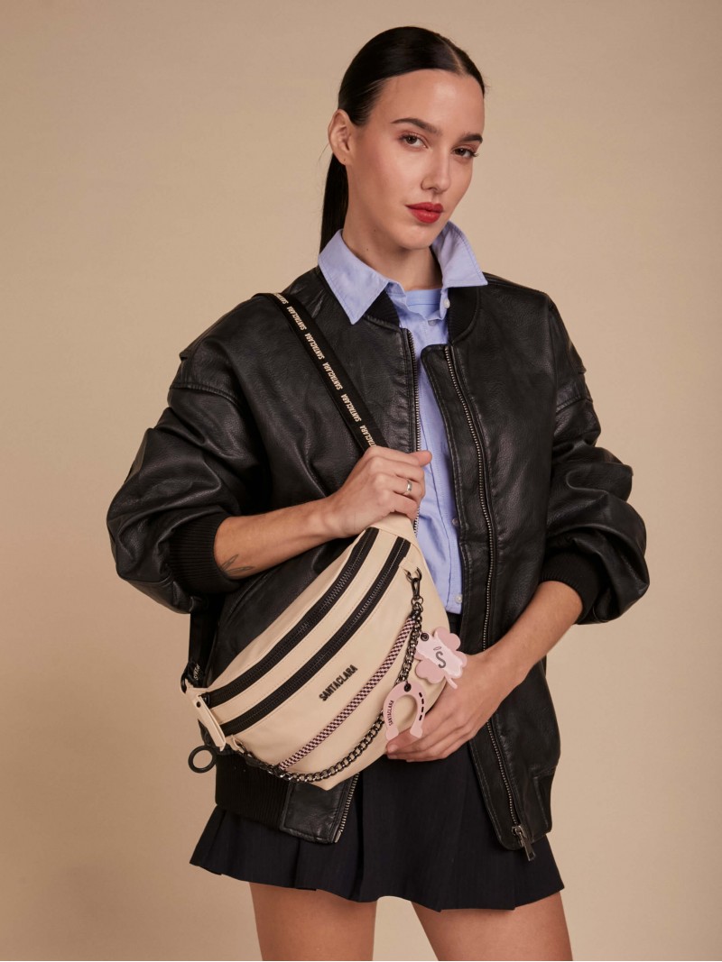 Riñonera Maxi Lucky Charm Crudo