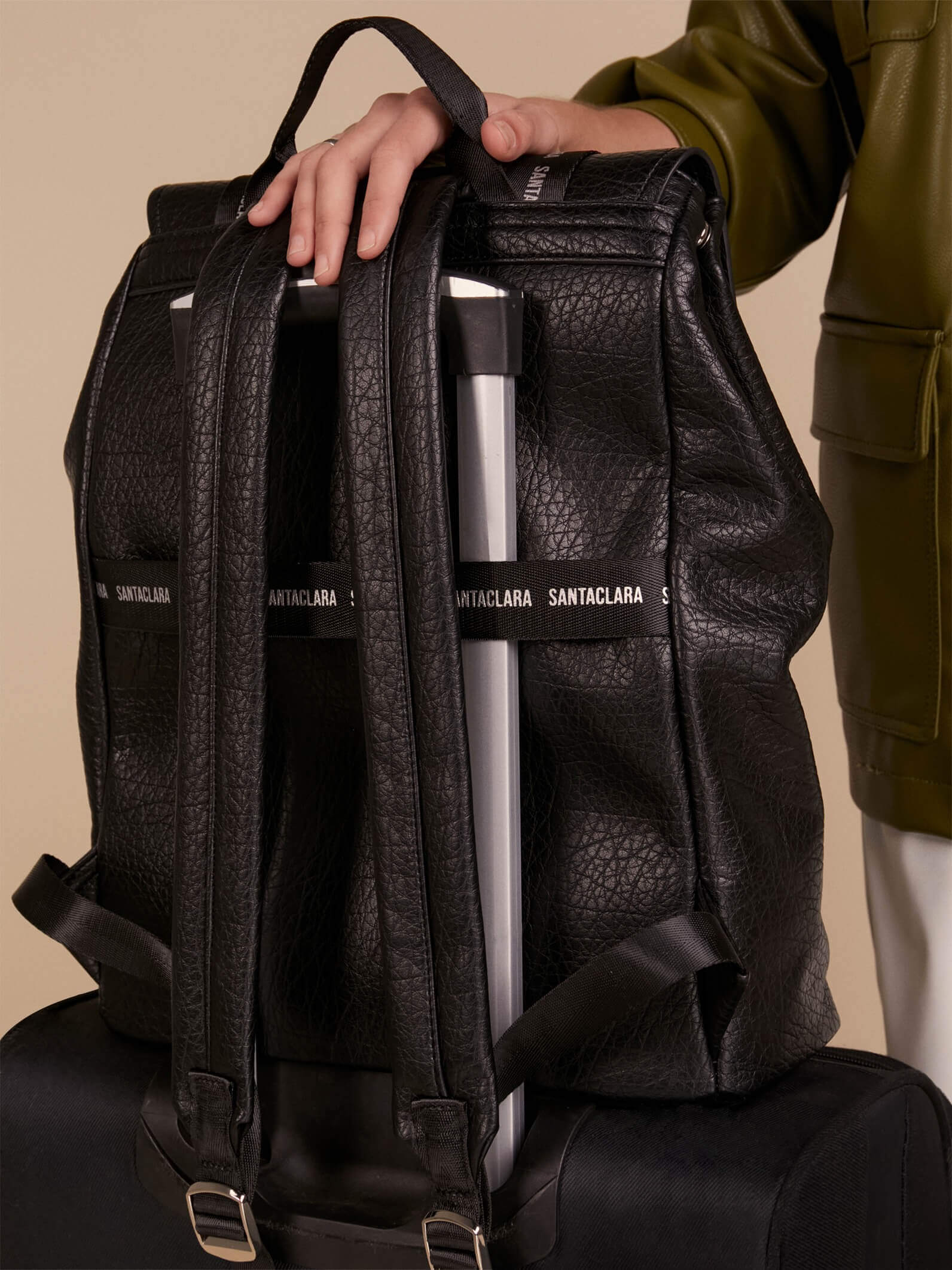 Mochila Ayala Porta Notebook Negro