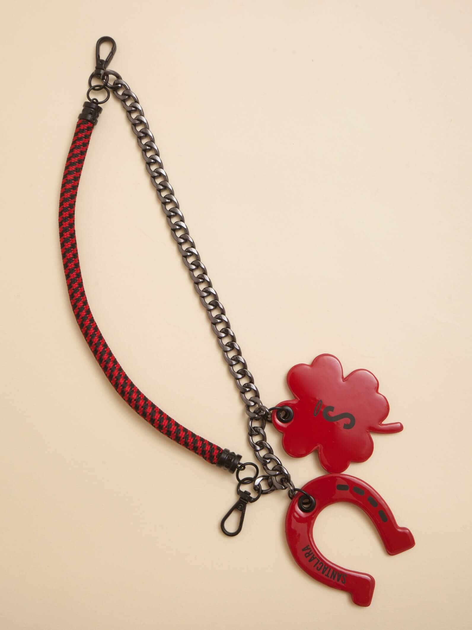 Lucky Charm Rojo