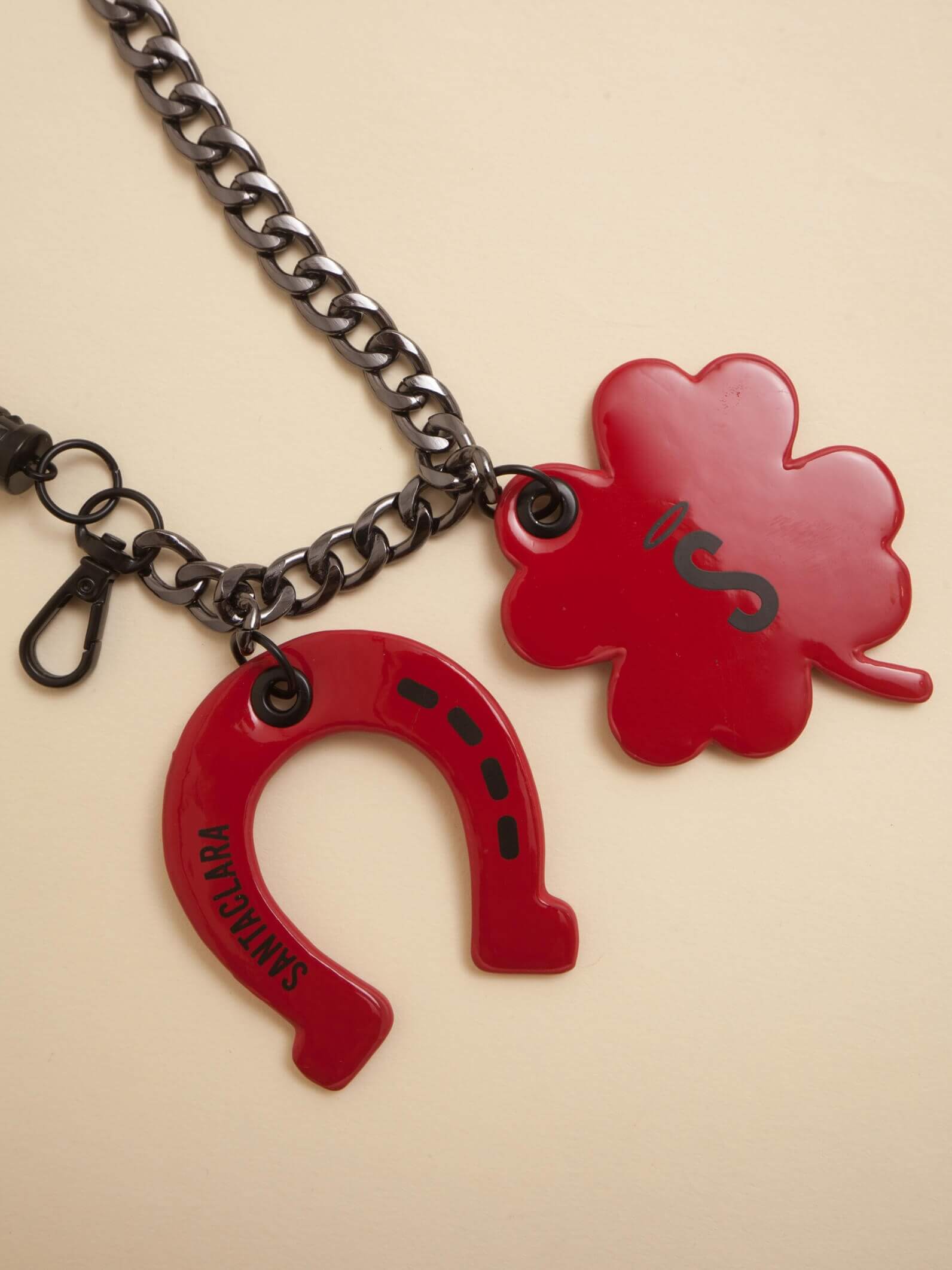 Lucky Charm Rojo