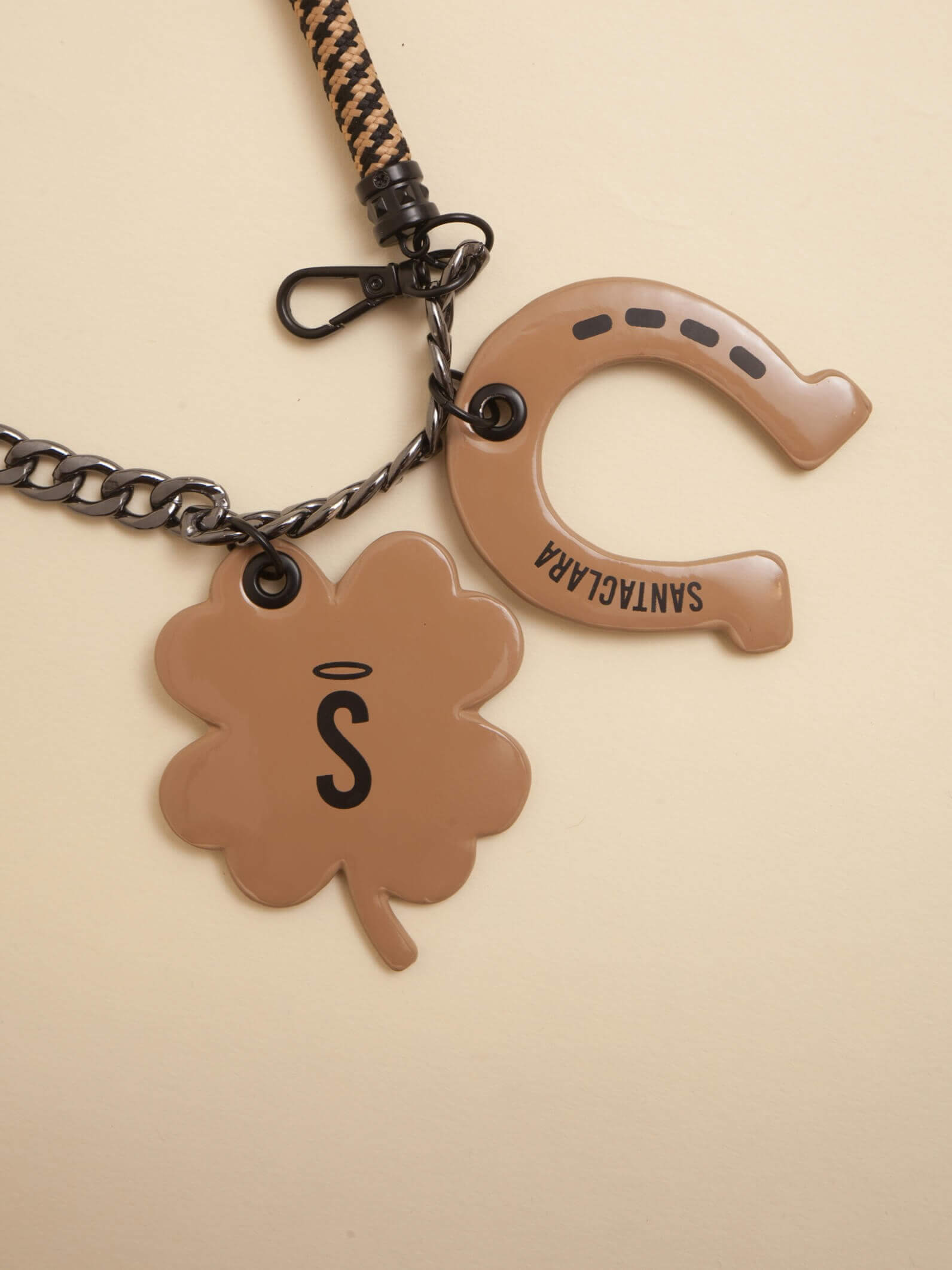 Lucky Charm Beige
