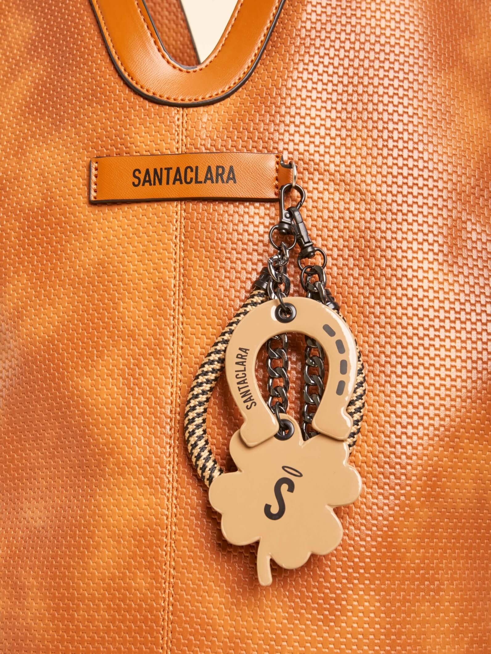 Lucky Charm Beige