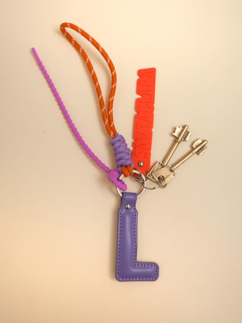 Llavero Y Charm Letra L Multicolor