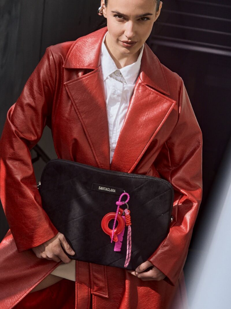 Llavero Y Charm Letra Q Multicolor