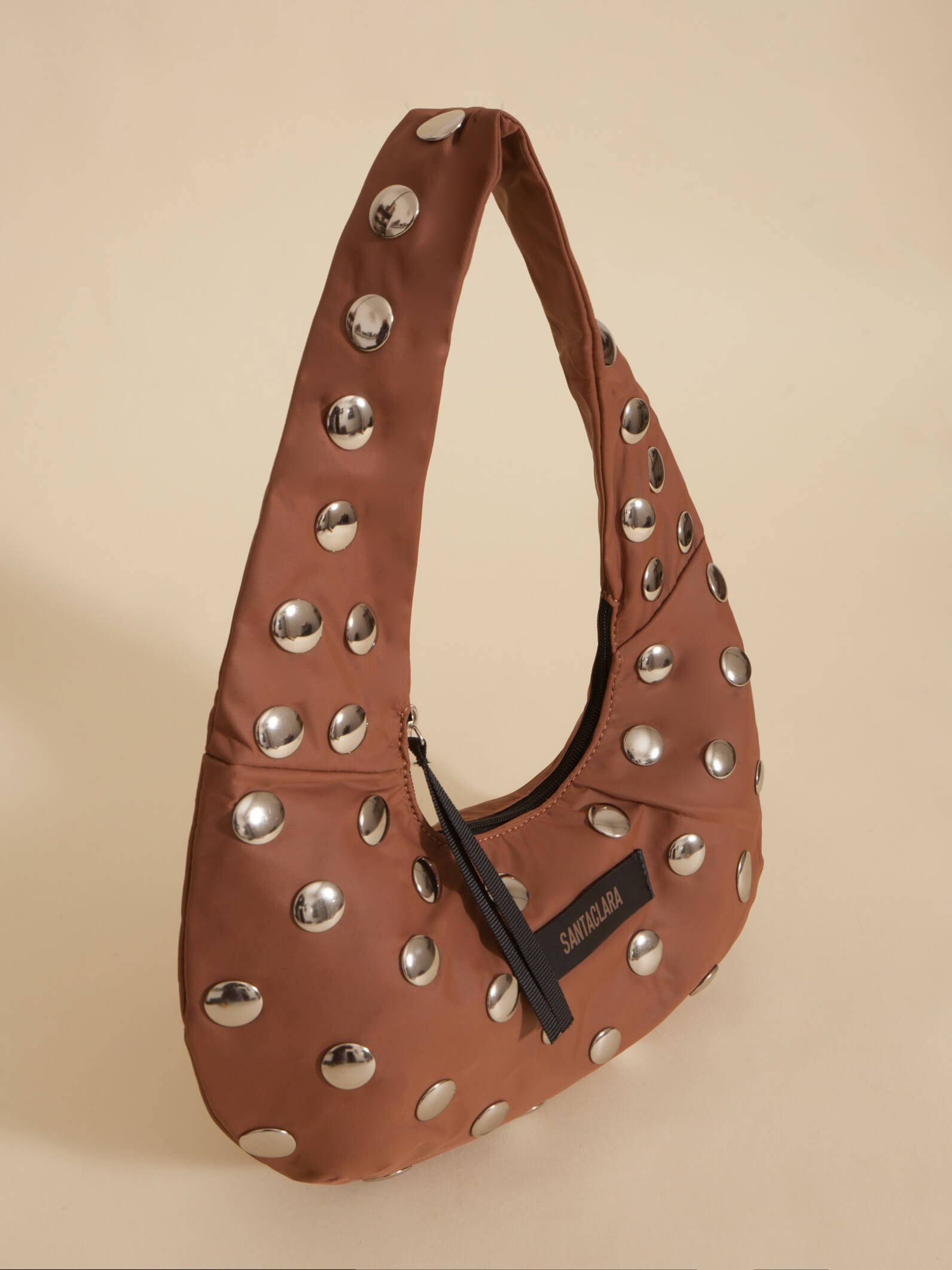 Minibag Magui Marrón Con Tachas