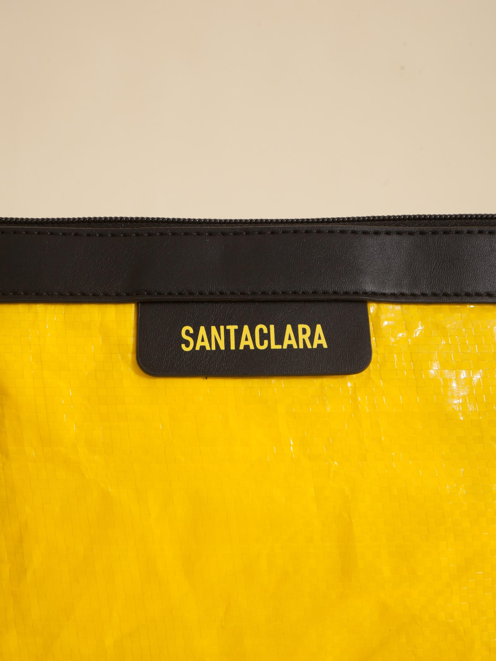 Neceser Nómade Amarillo Water Friendly