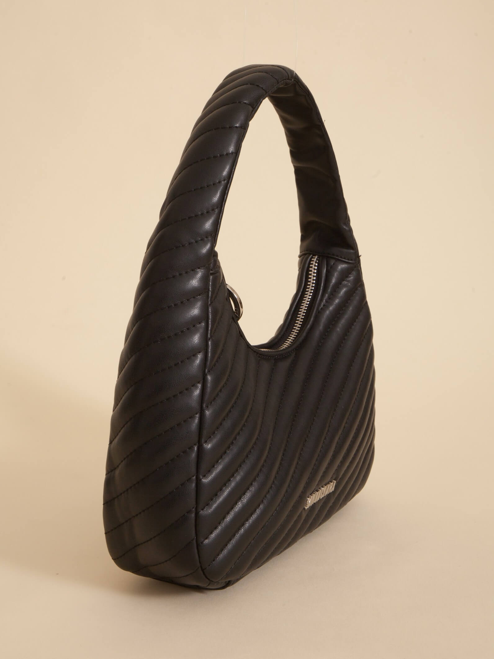 Minibag Remi Negra Matelaseada