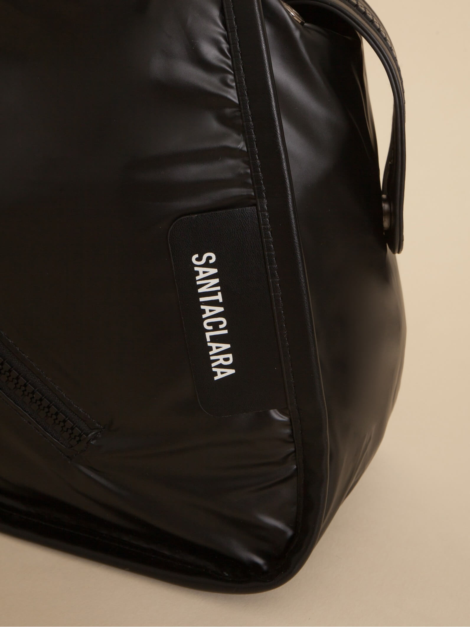 Cartera Nacar Negro Puffer