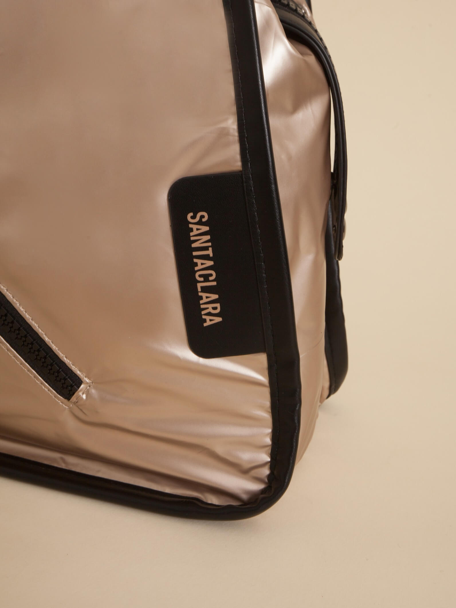 Cartera Nacar Platino Puffer