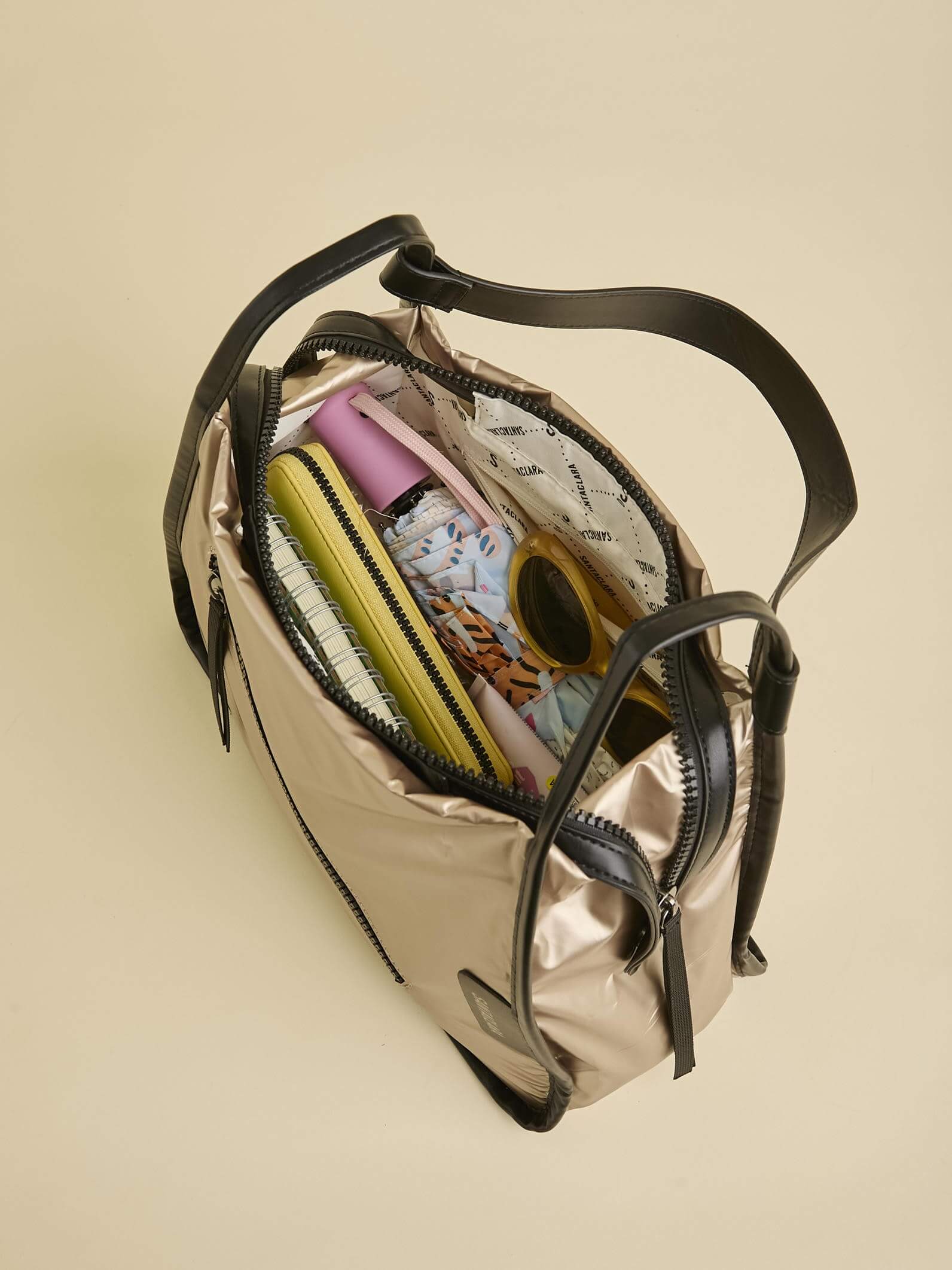 Cartera Nacar Platino Puffer