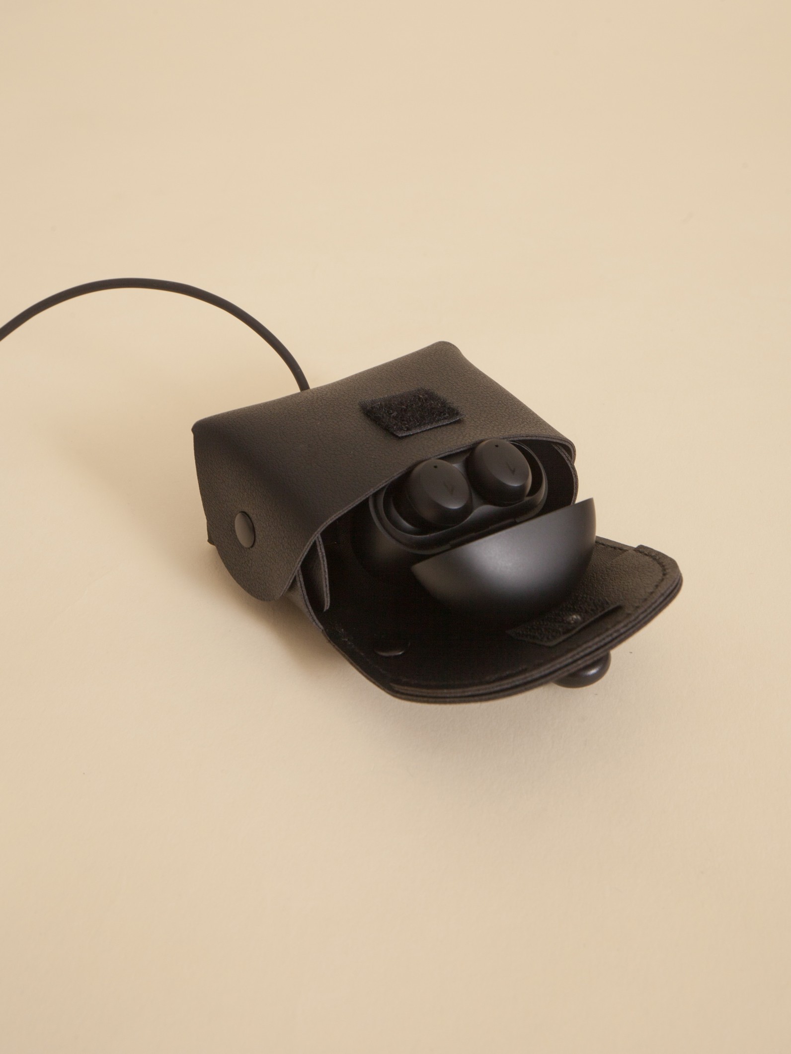 Poop Bag Huella Negro Para Mascotas