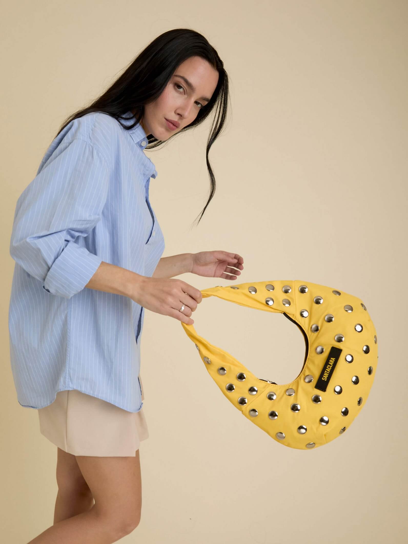 Minibag Magui Amarilla Con Tachas