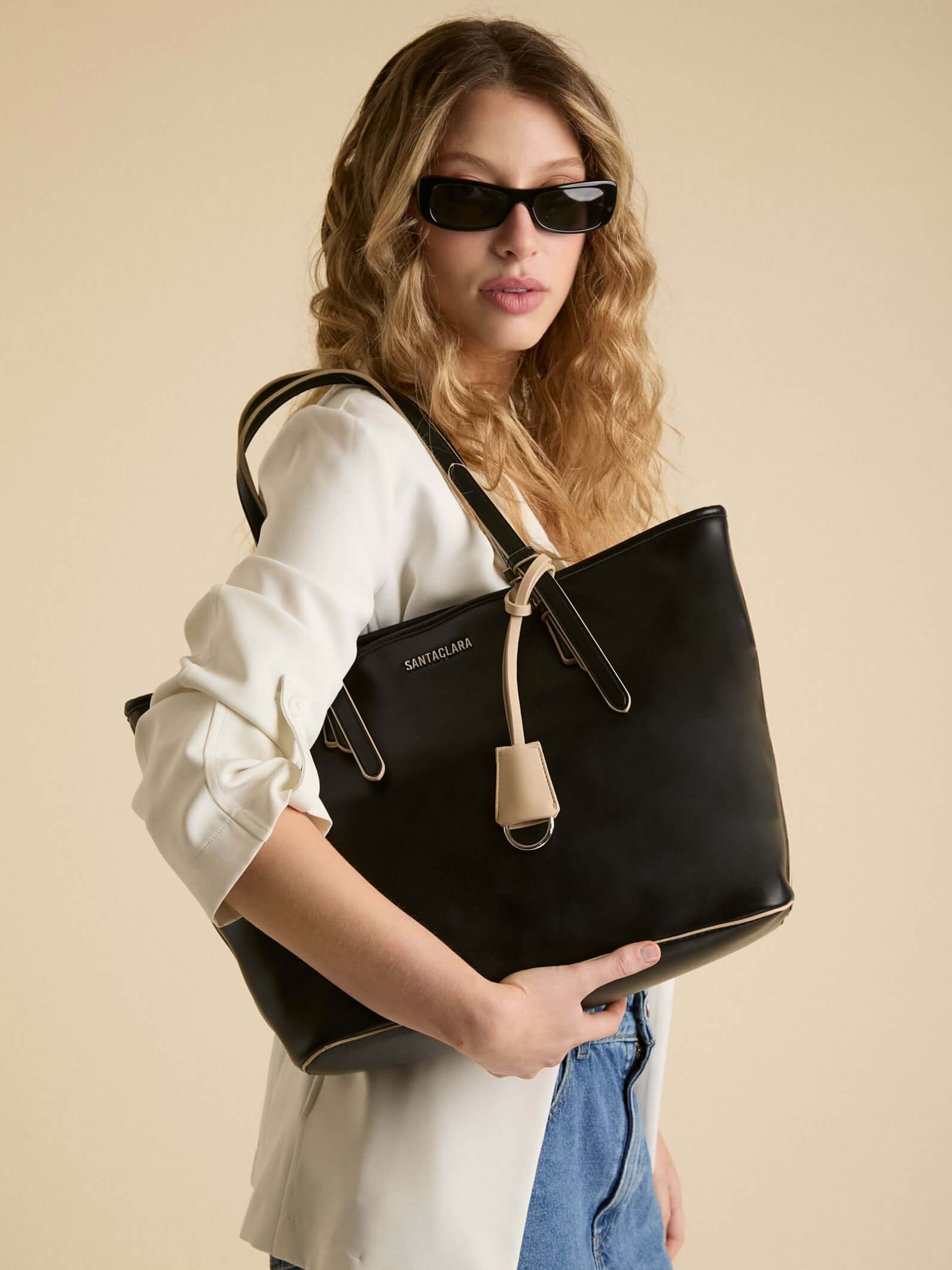 Cartera Shopper Nora Negra Porta Notebook