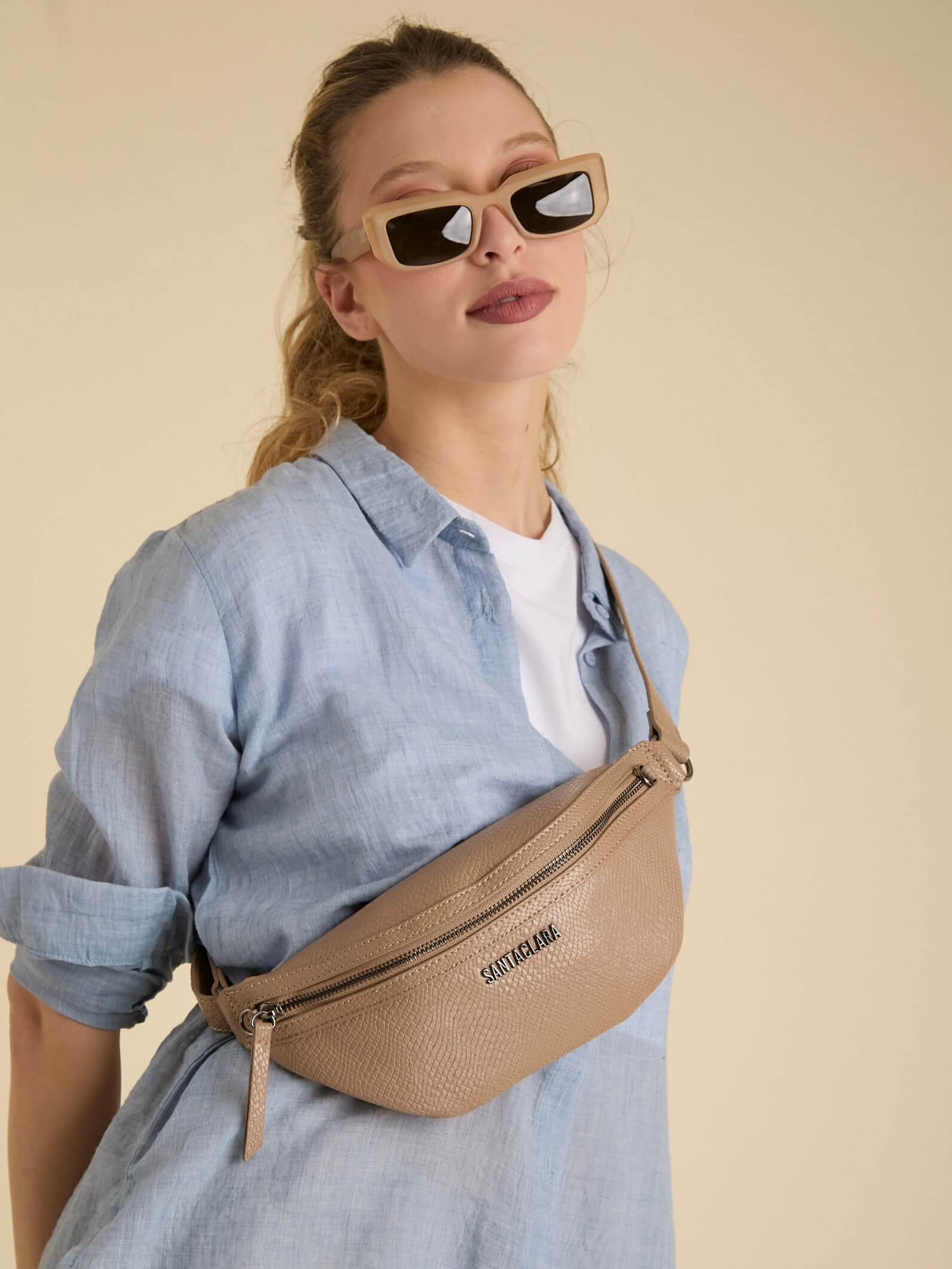 Riñonera Eva Vison De Charol con Bolsillo Antirrobo