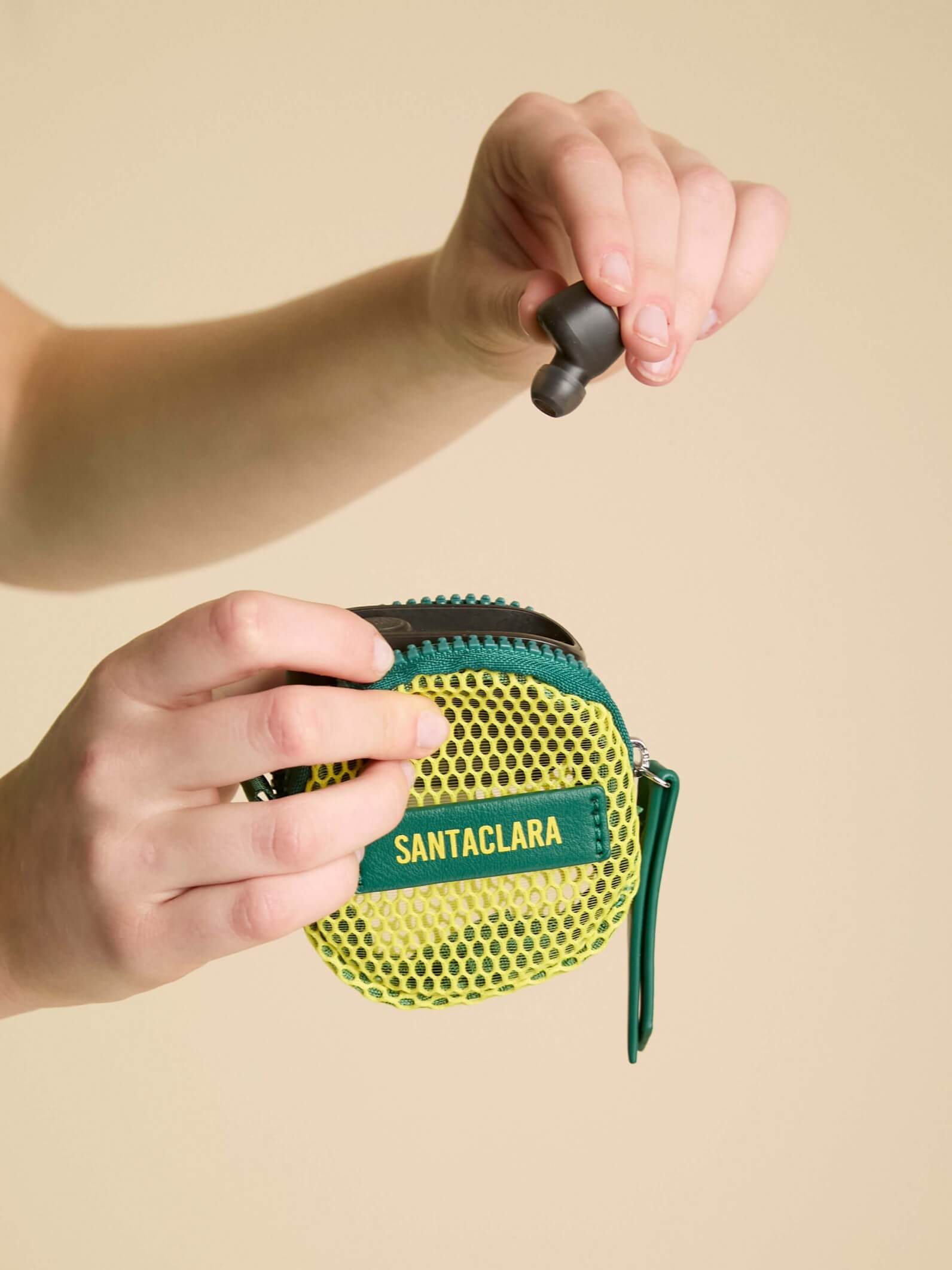 Pouch Mesh Amarillo Porta Airpods