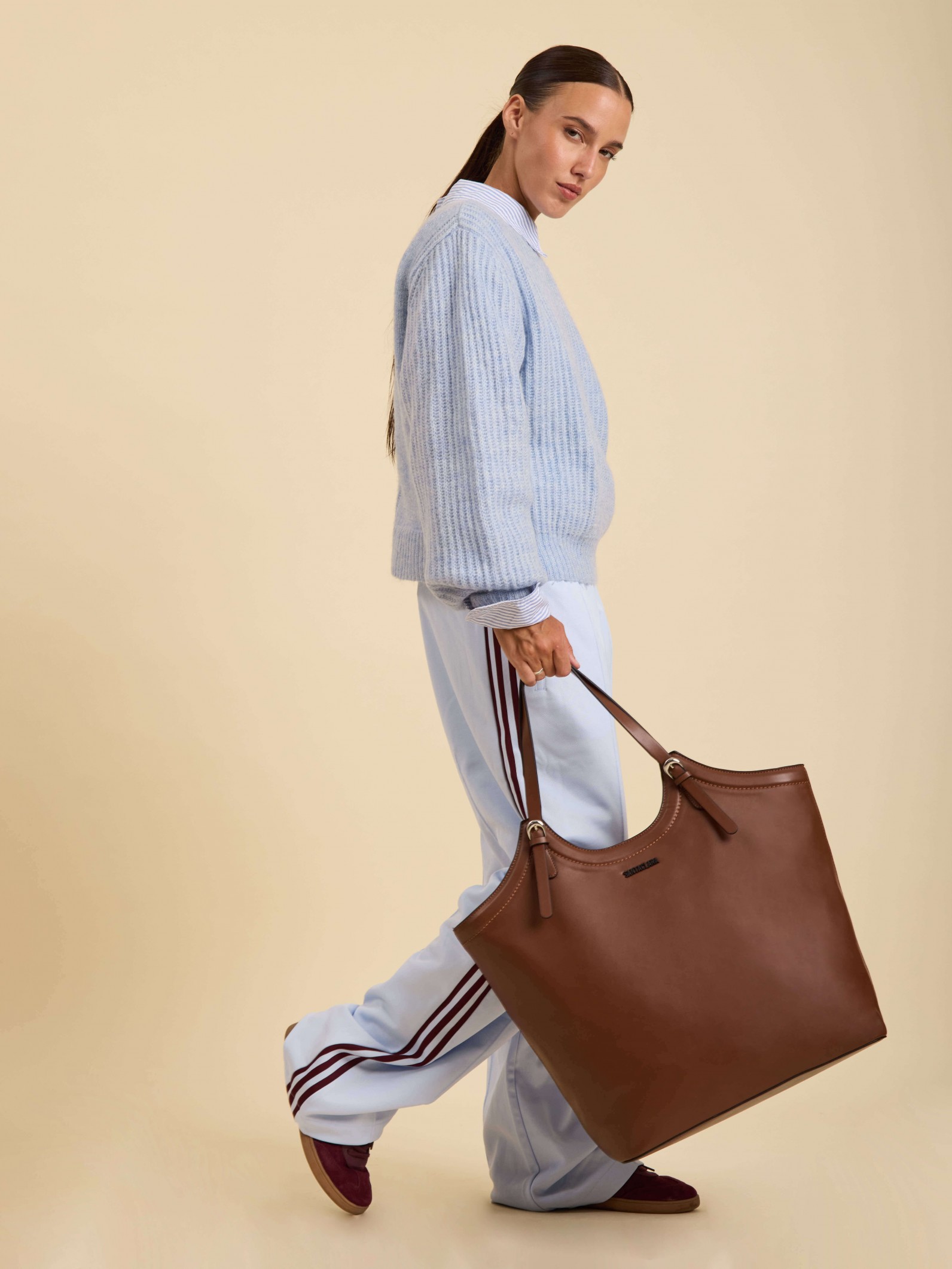 Maxibolso Fran Chocolate Porta Notebook