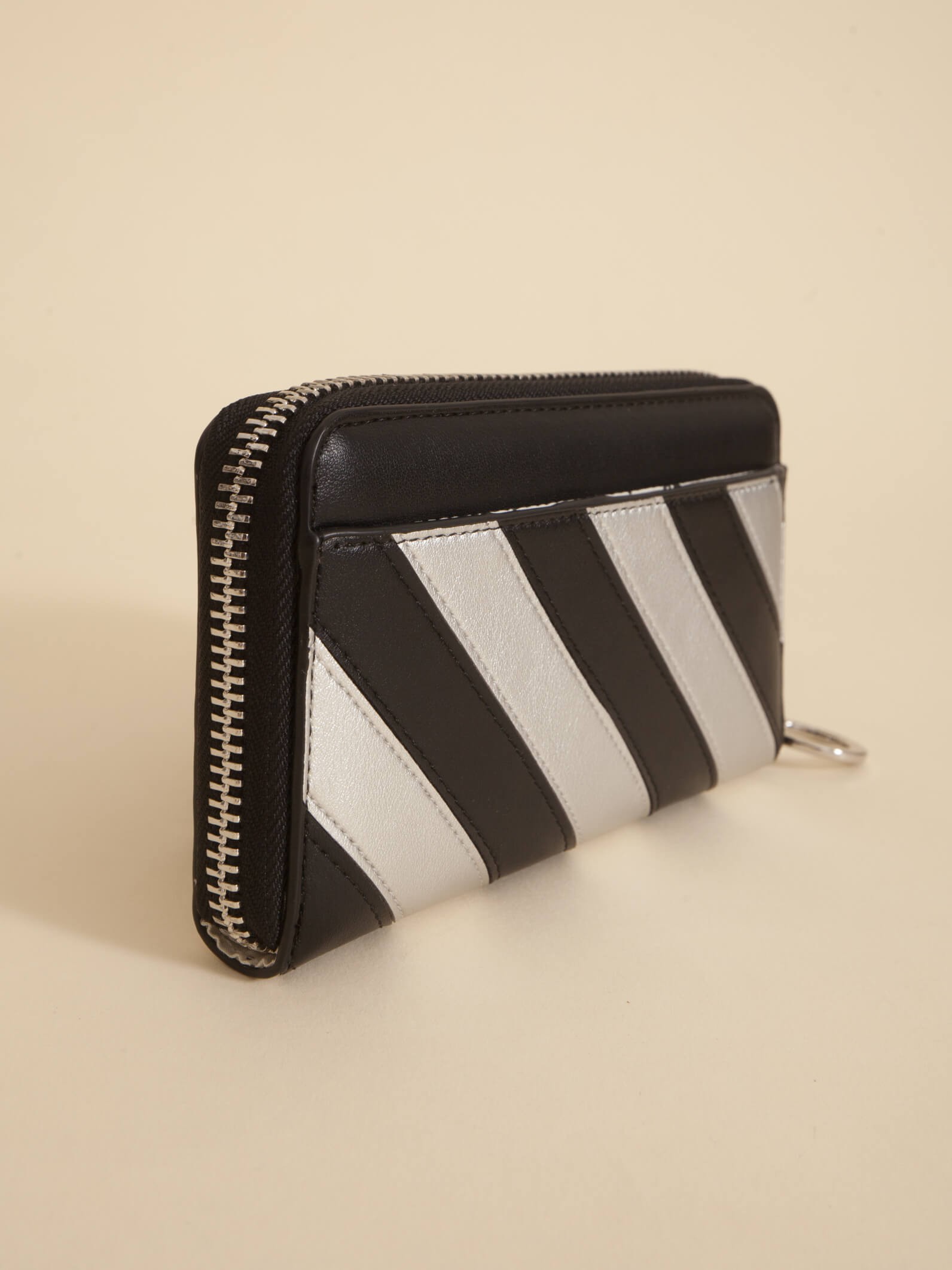Billetera Stripes Negra