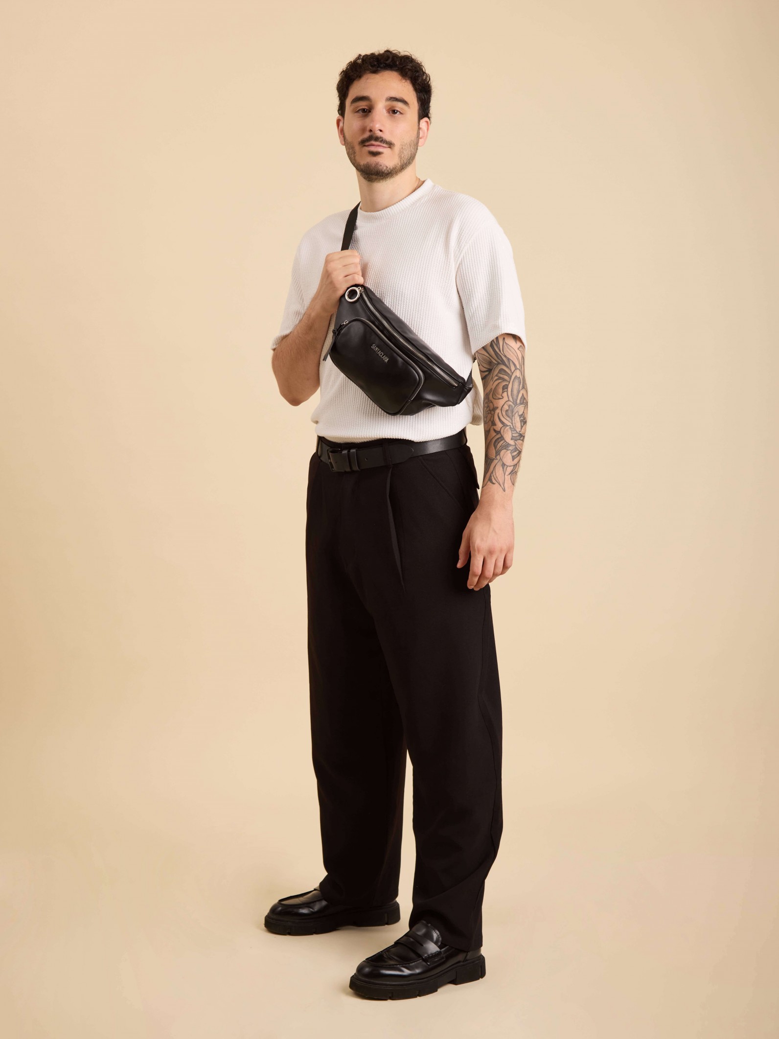 Riñonera Nina Negra