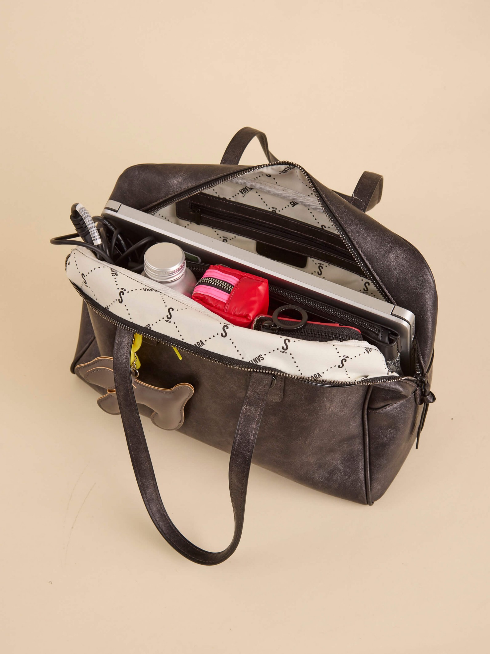 Cartera Baulito Miranda Gris