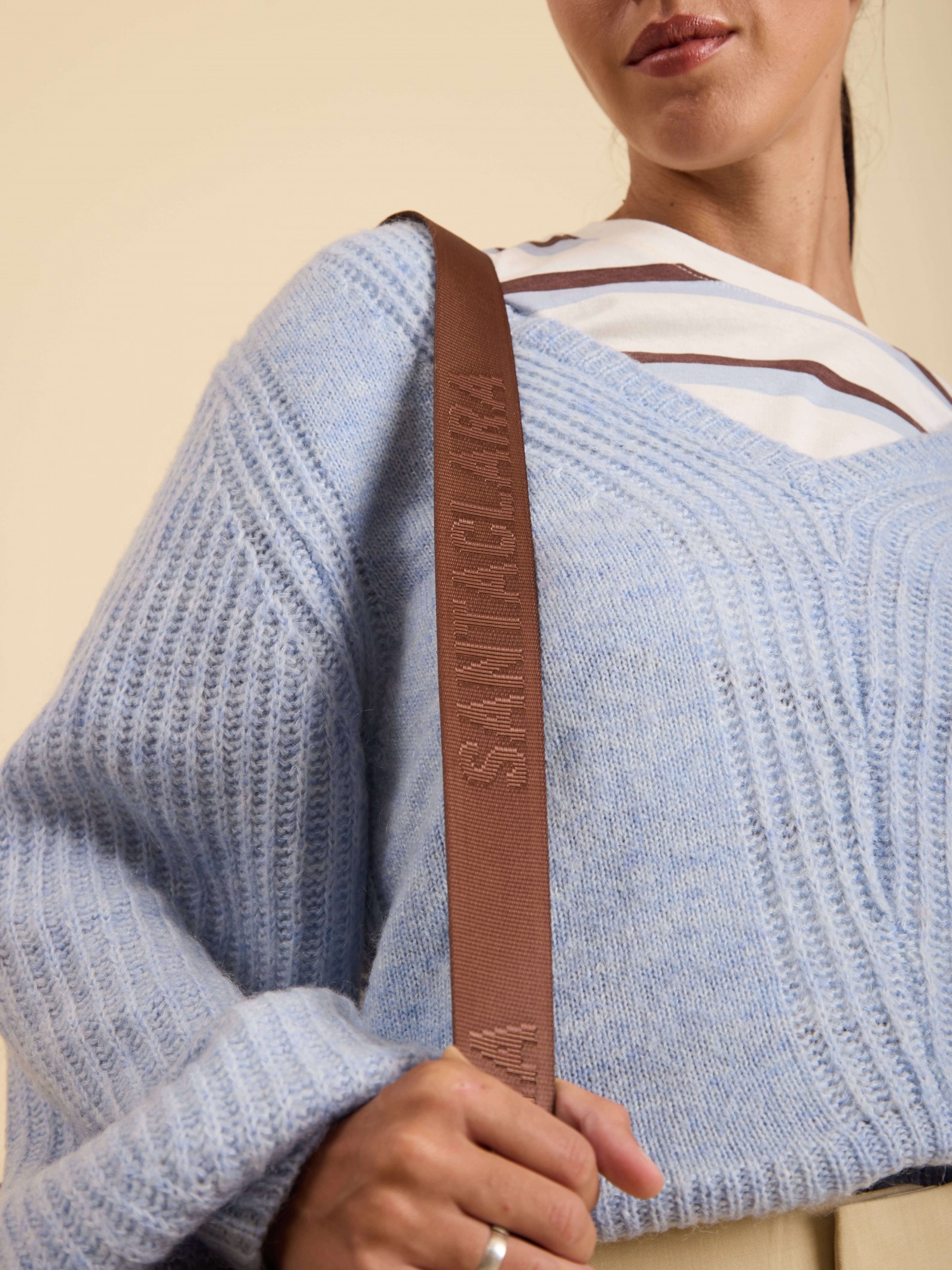 Morral René Chocolate Porta Notebook