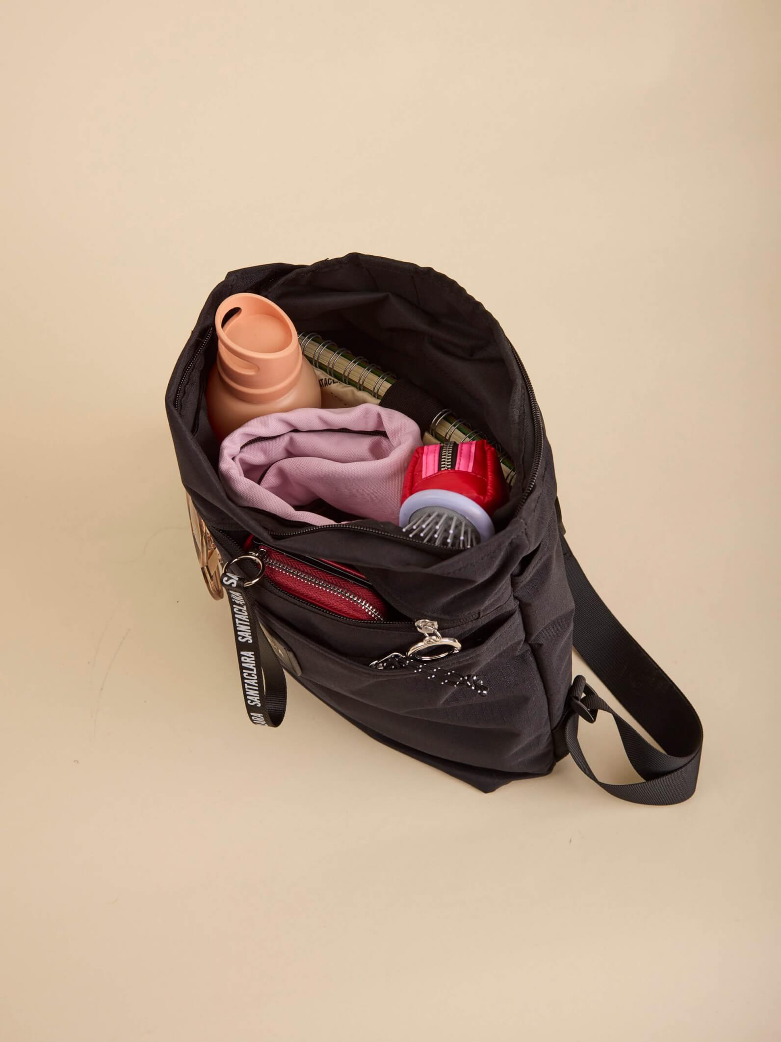 Mochila Dakar Negra Impermeable Porta Tablet