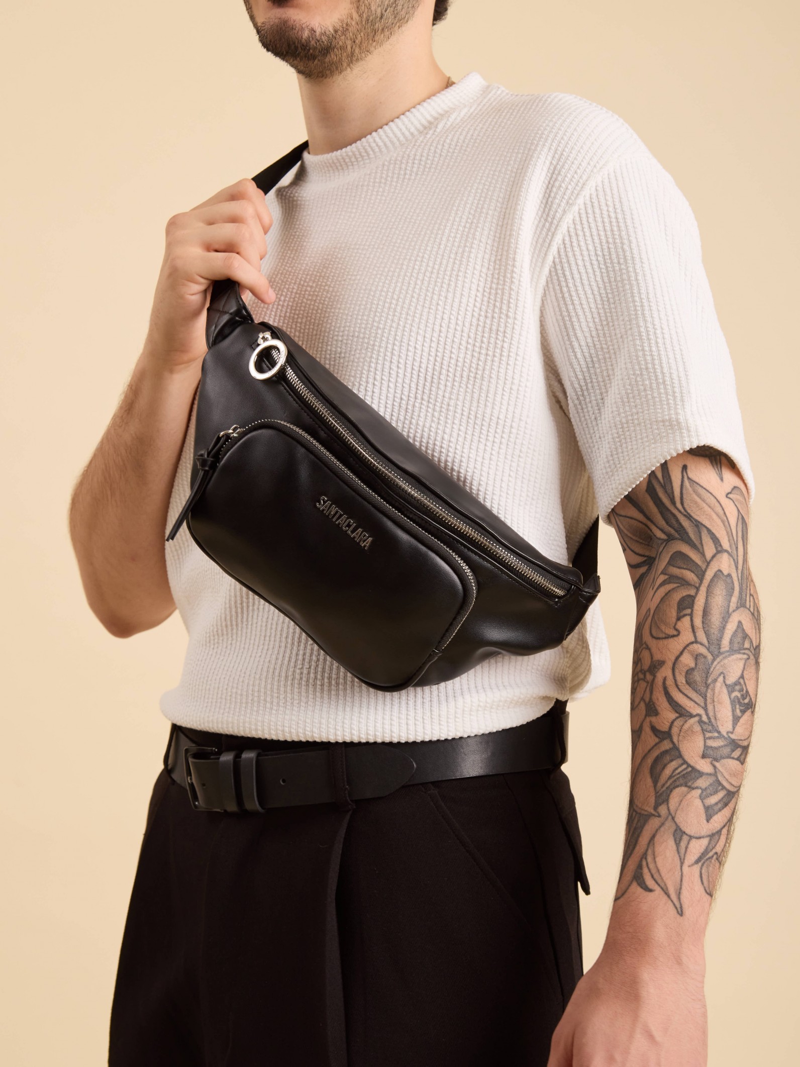 Riñonera Nina Negra