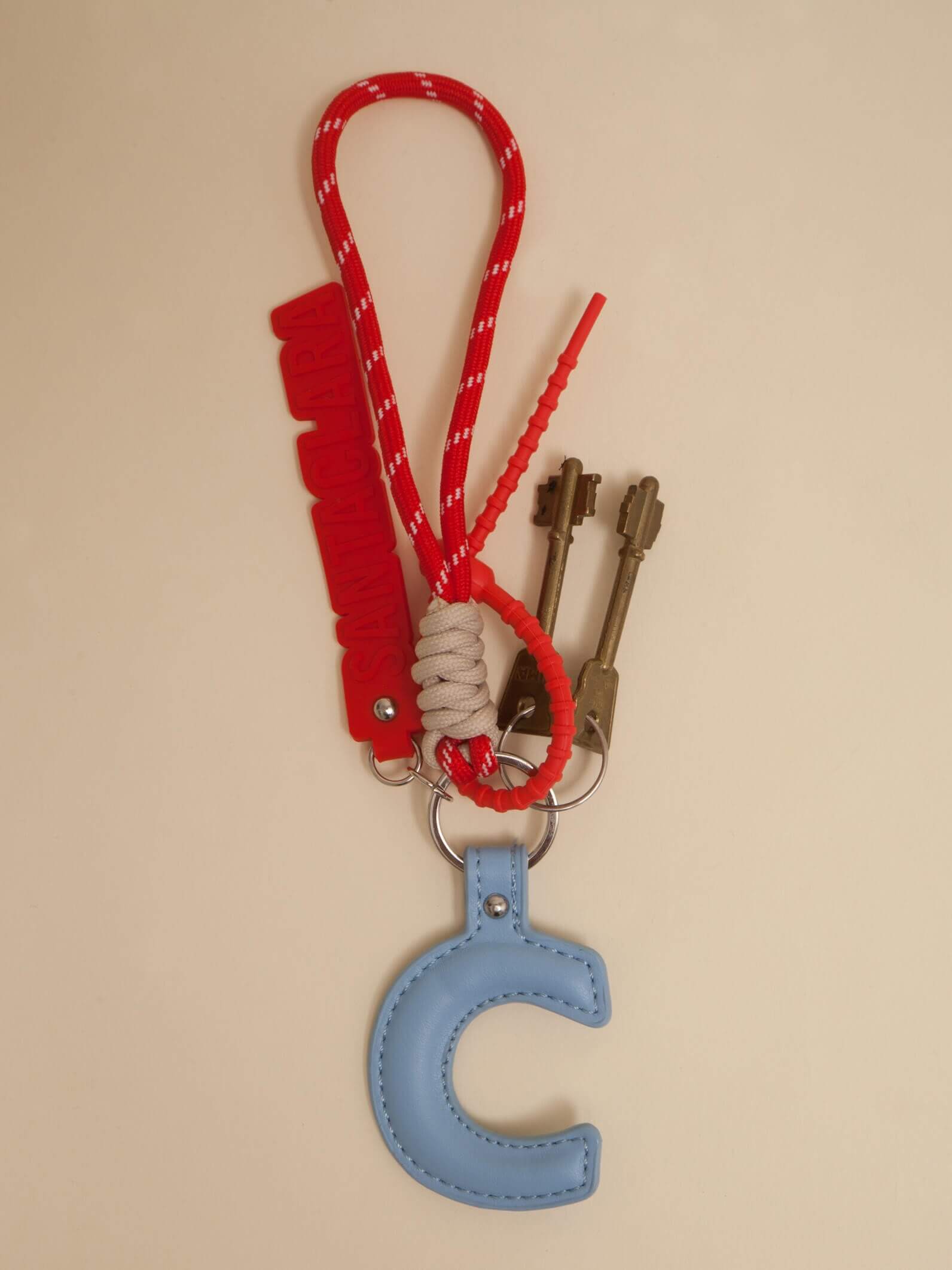 Llavero Y Charm Letra C Multicolor