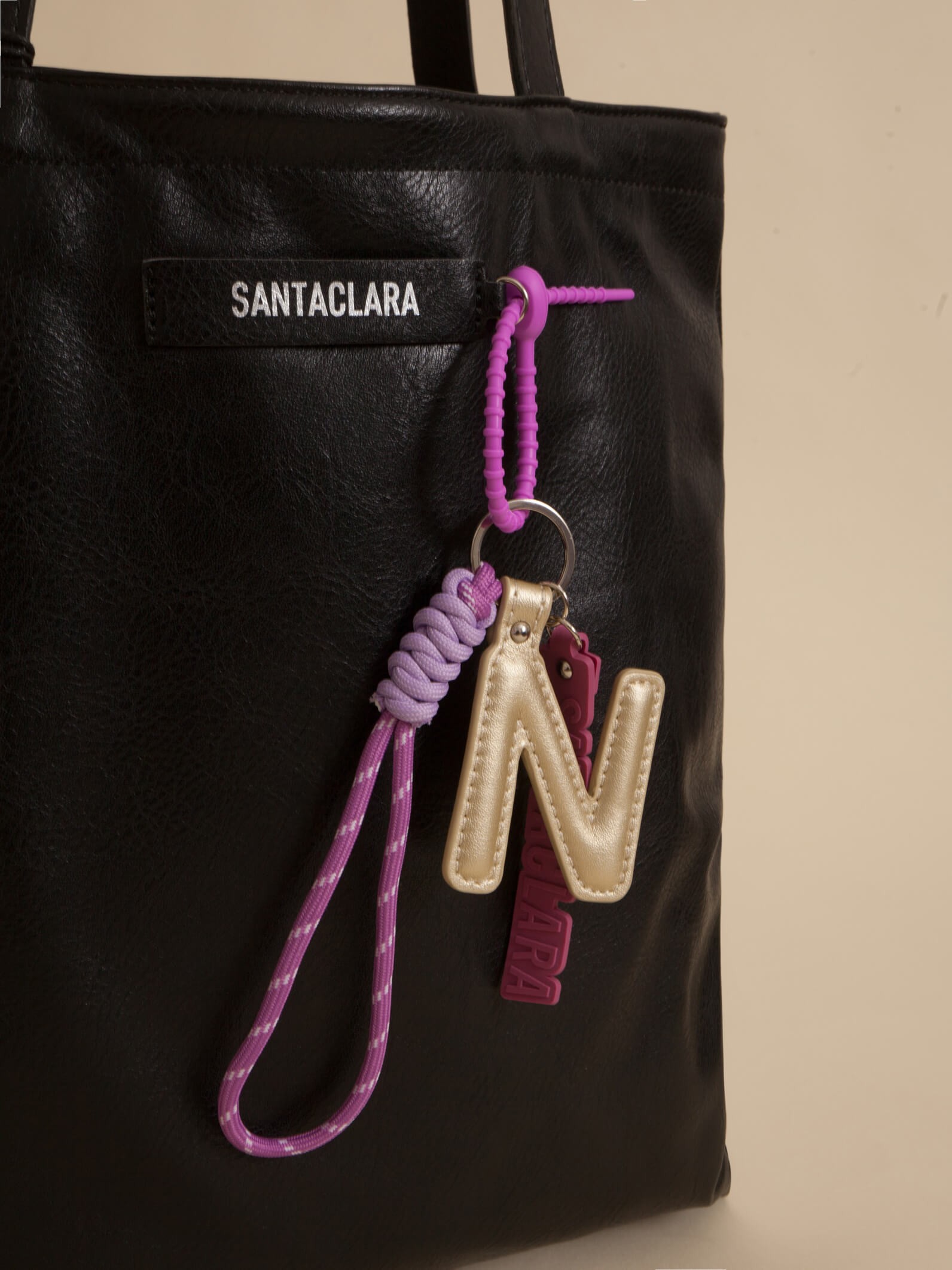 Llavero Y Charm Letra N Multicolor
