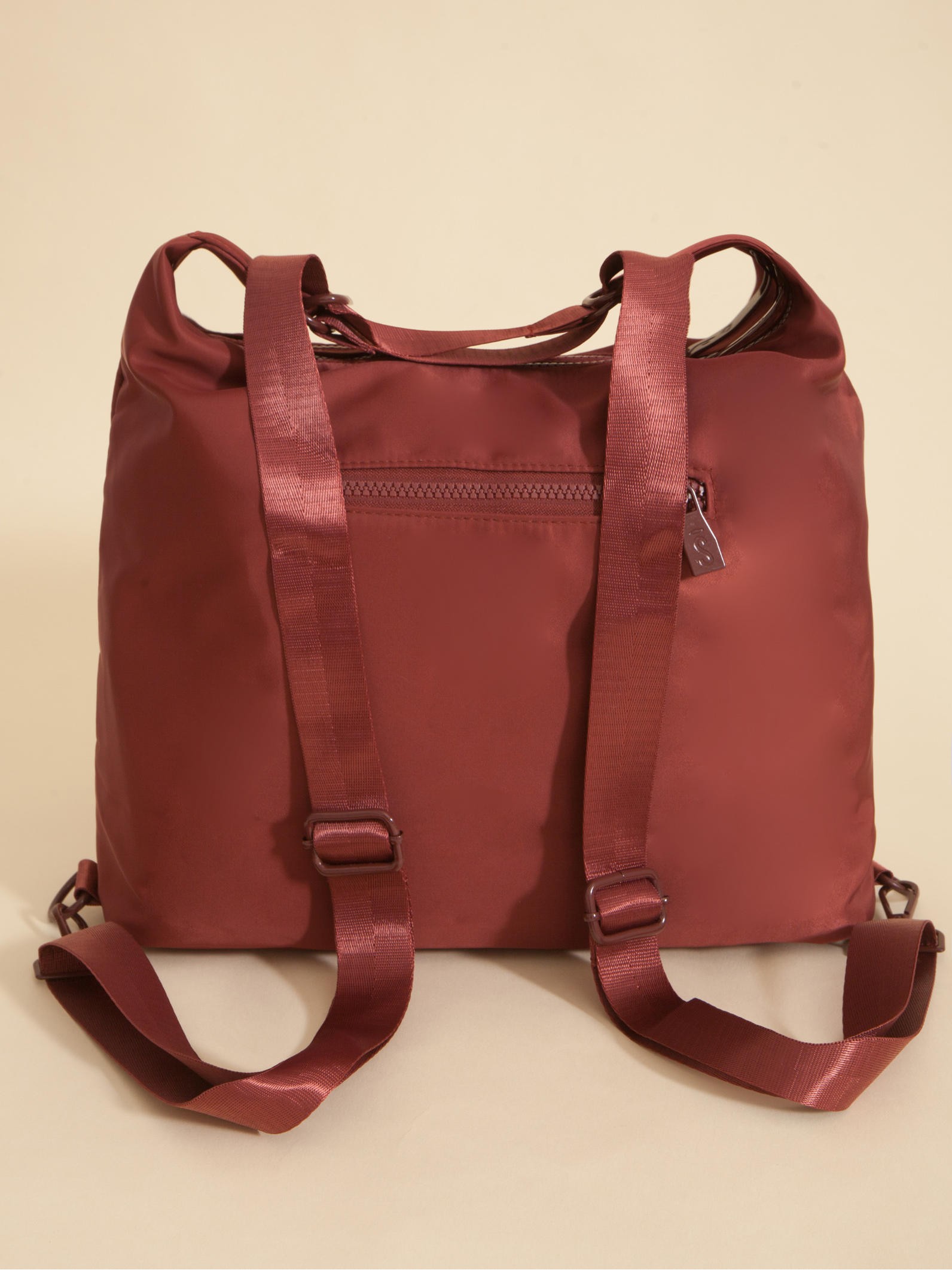 Cartera Mochila Go 3 en 1 Bordó Porta Notebook