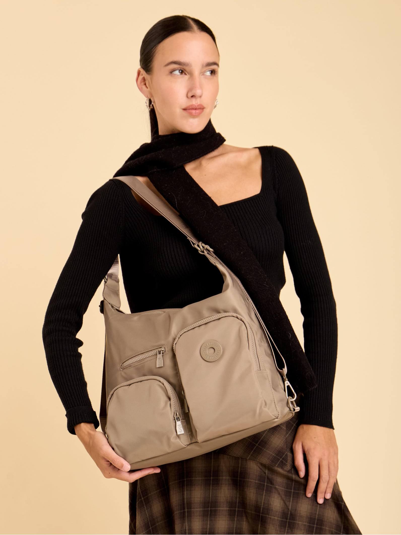 Cartera Mochila Go 3 en 1 Beige Porta Notebook