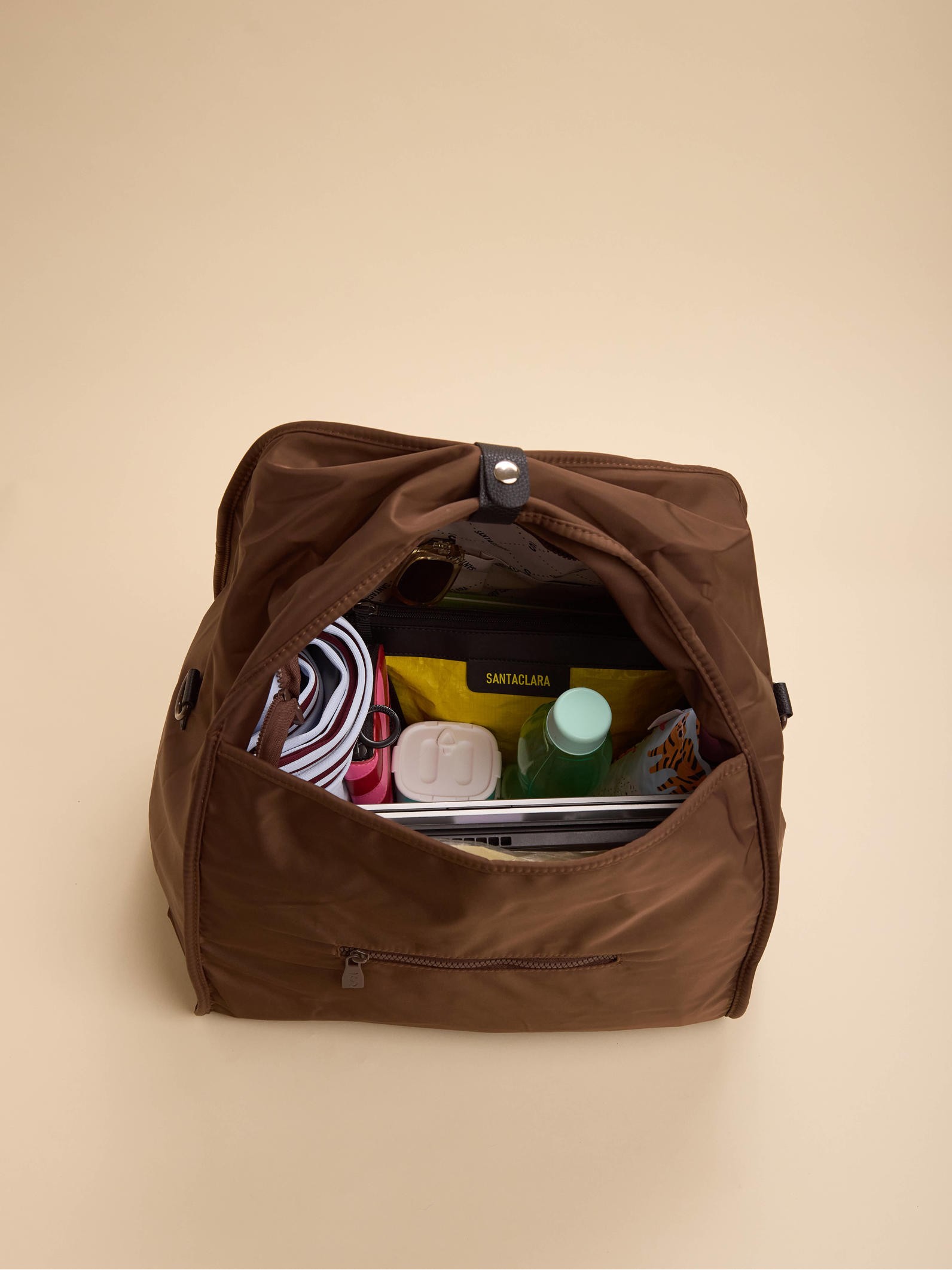 Cartera Hobo Liviana Go Chocolate