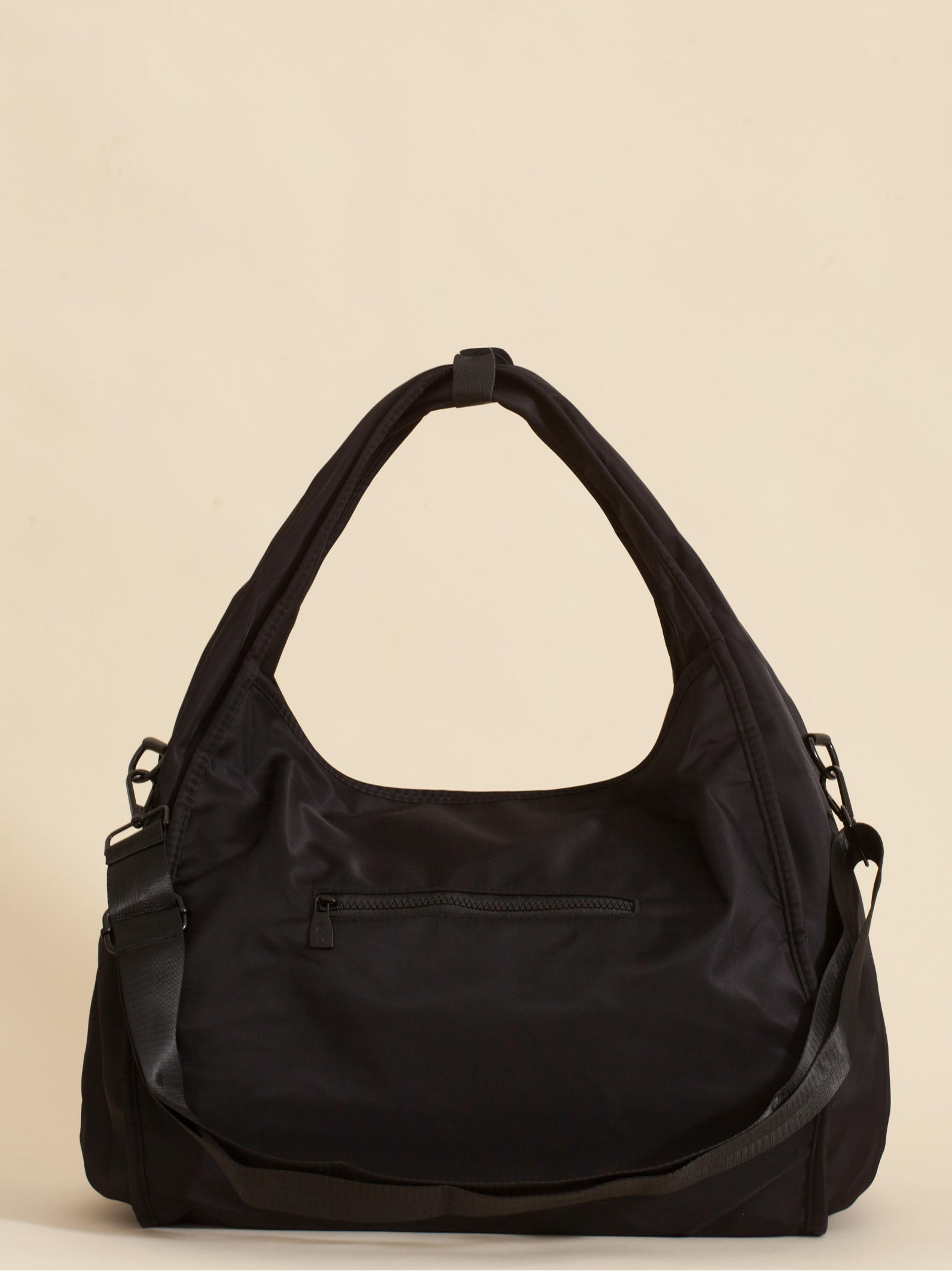 Cartera Hobo Liviana Go Negro