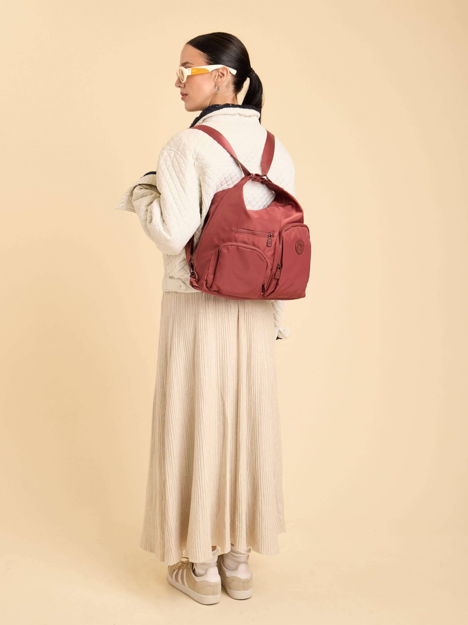 Cartera Mochila Go 3 en 1 Bordó Porta Notebook