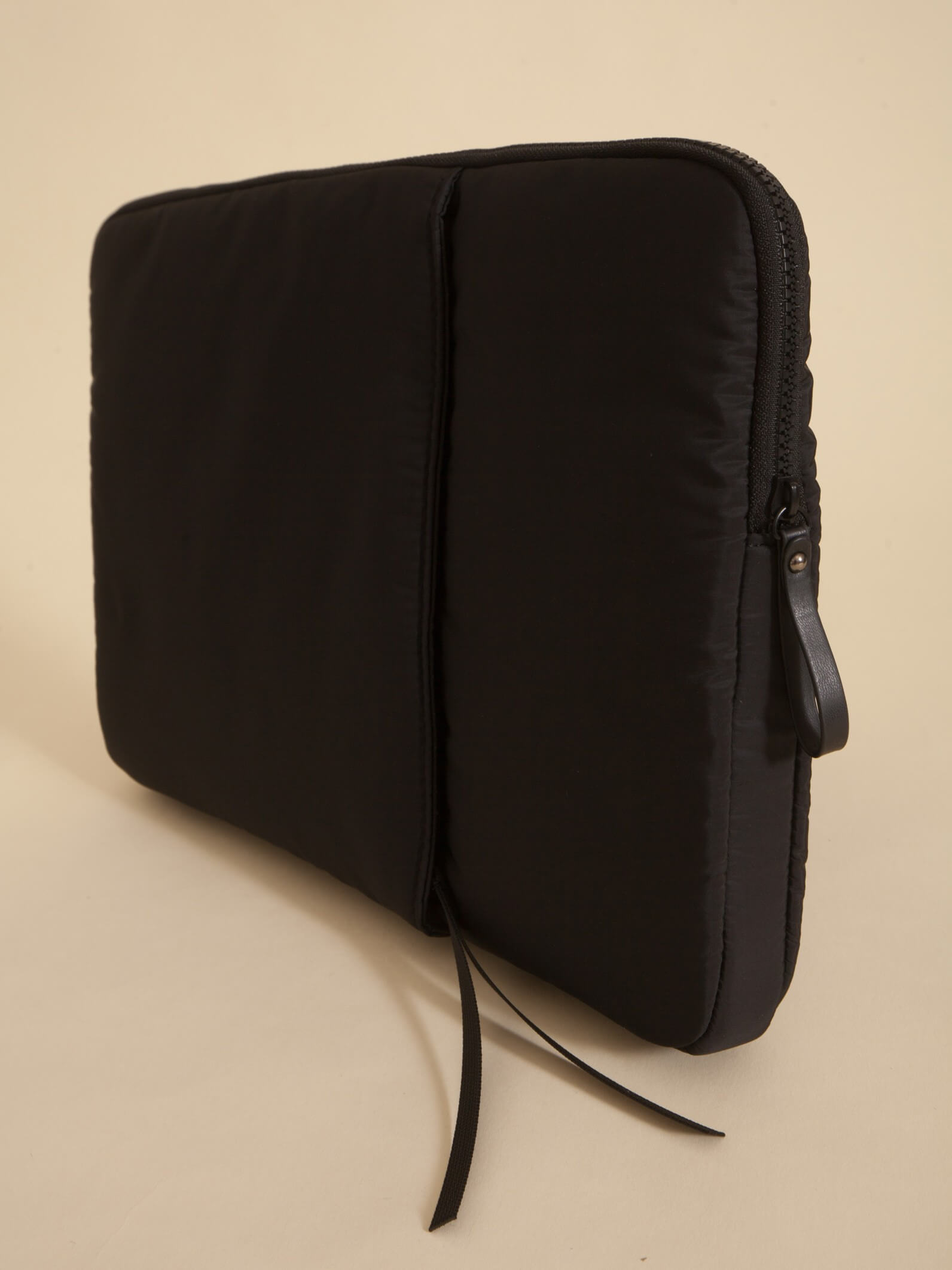 Porta Notebook Amalia Negro