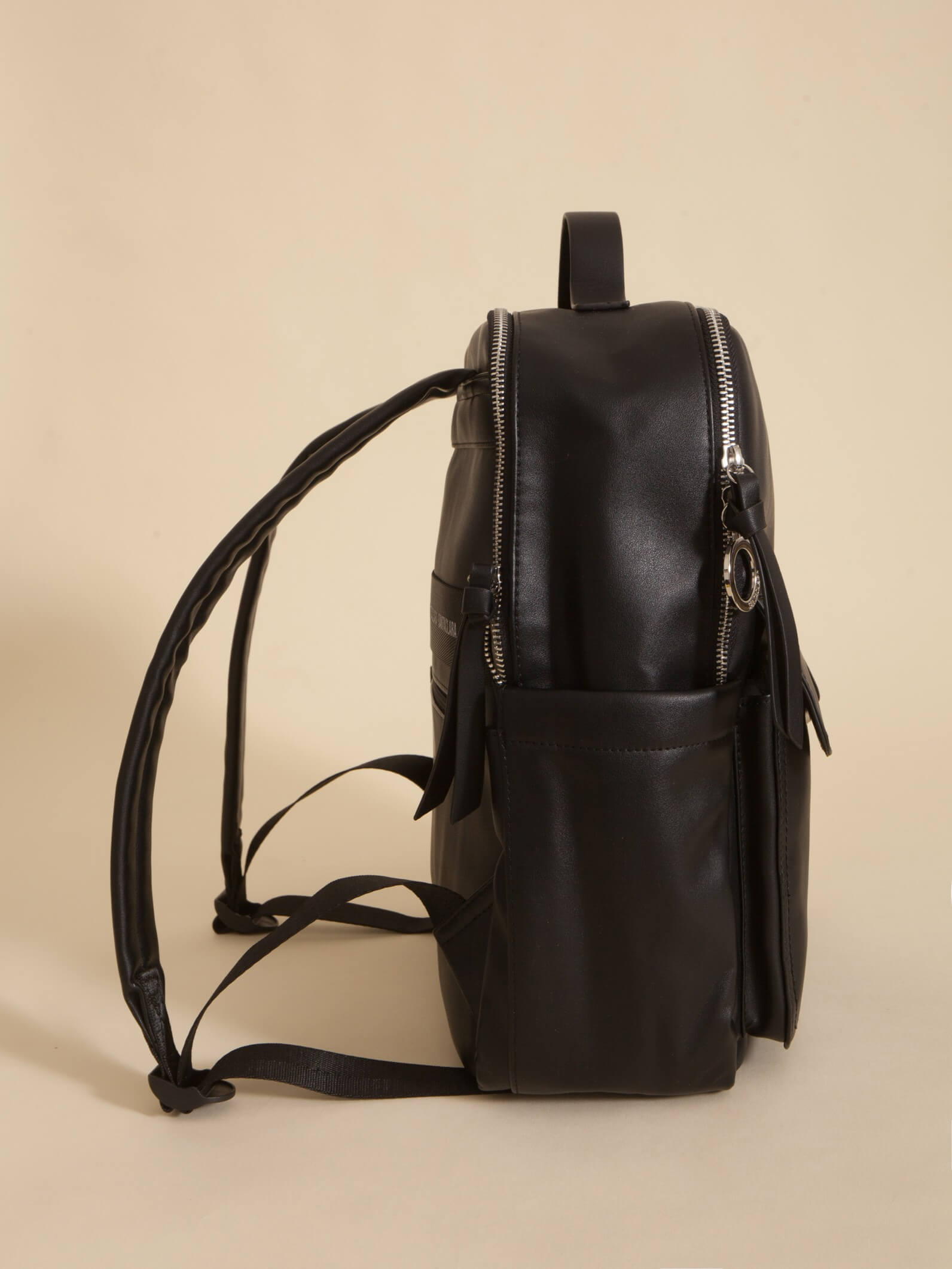 Mochila Porta Notebook Carmela Negro