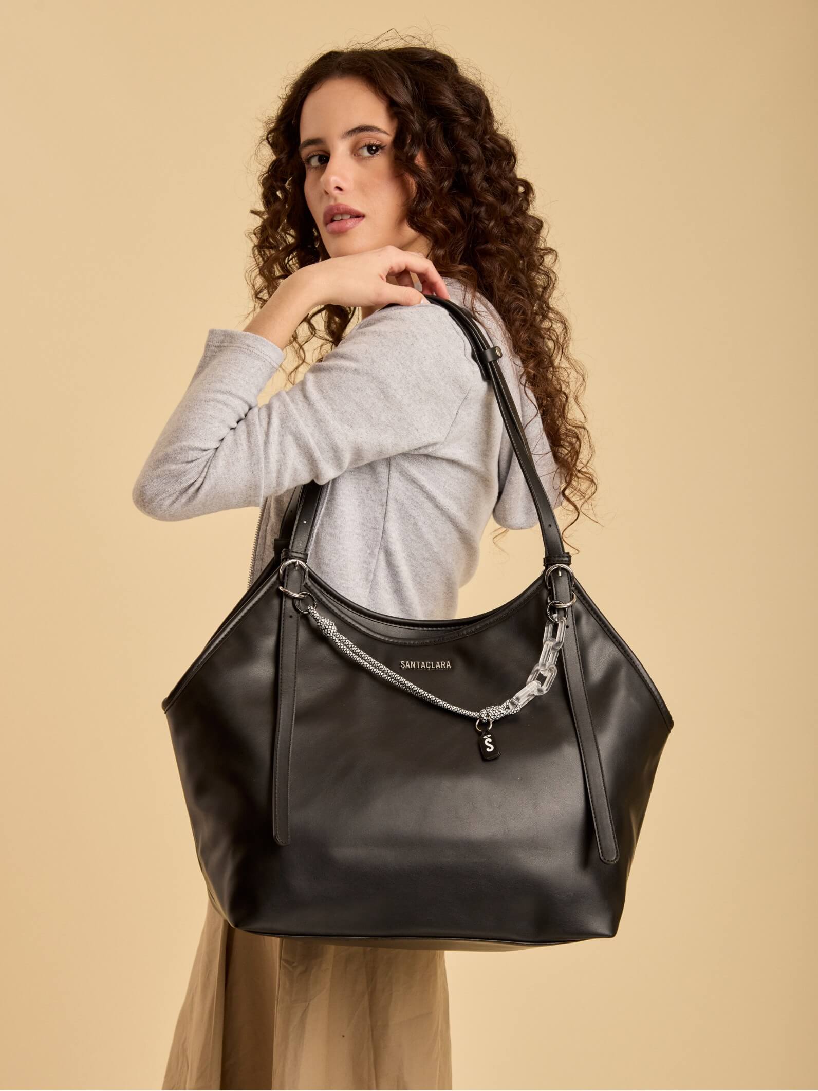Cartera Shopper Navy Charm Negro